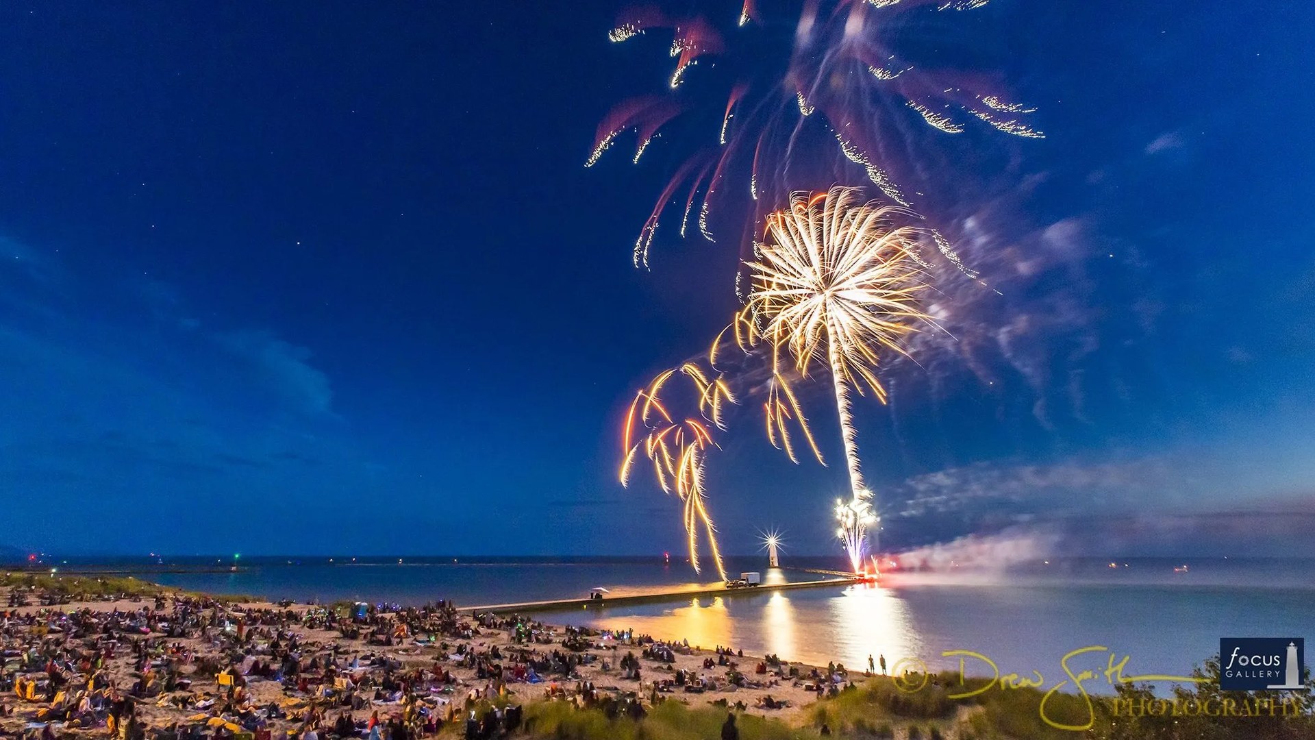 02 frankfort fireworks hero